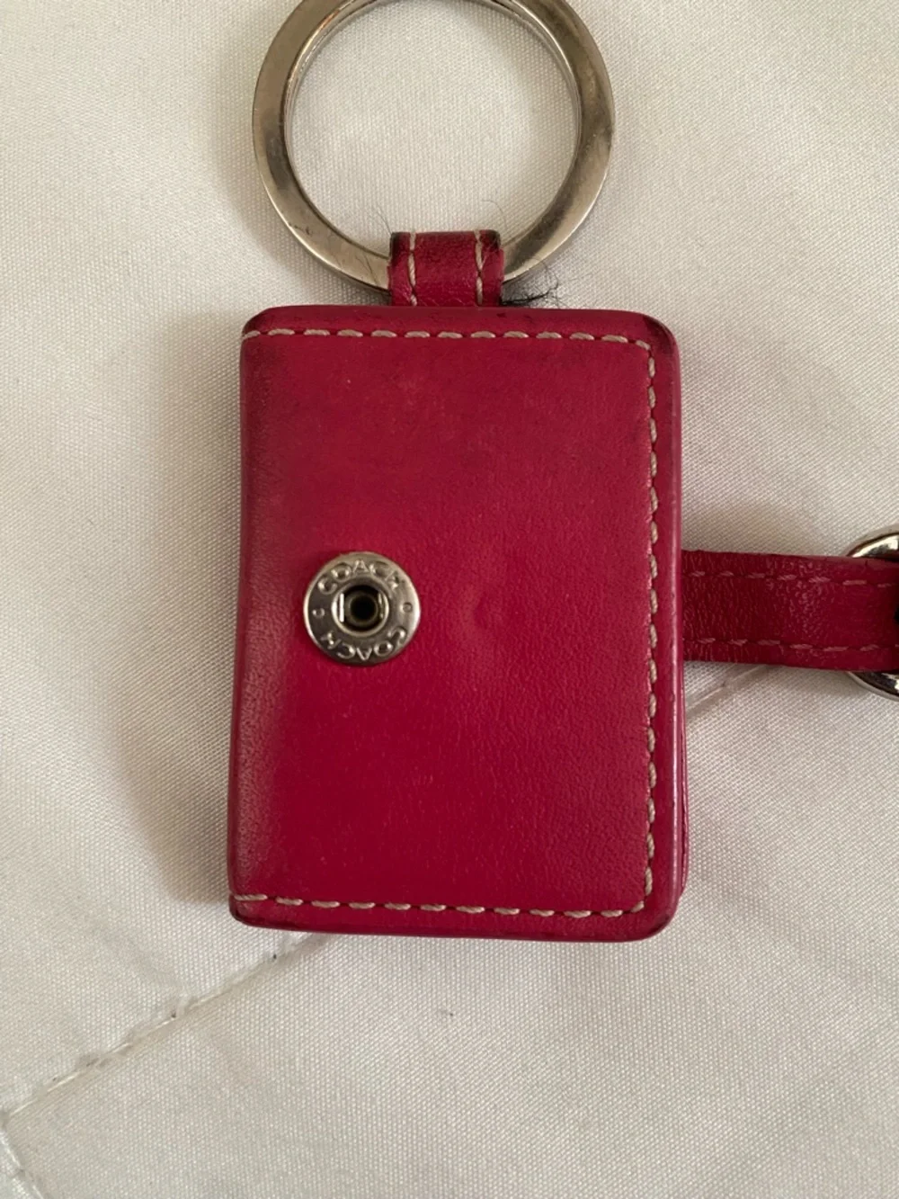 RARE pink leather Coach photo keychain!! - Picture 6 of 10